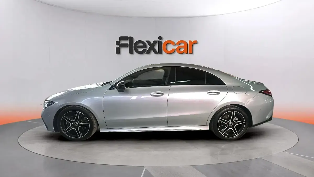 Usado Mercedes 190 190 CV (139 kW) 2025 Gris Berlina