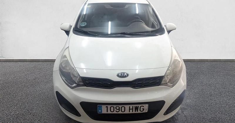 Usado Kia Rio 85 HP (62 kW) 2014