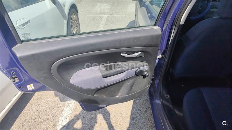 Usado Fiat Grande Punto Active 77 CV (56 kW) 2007 Azul Utilitario