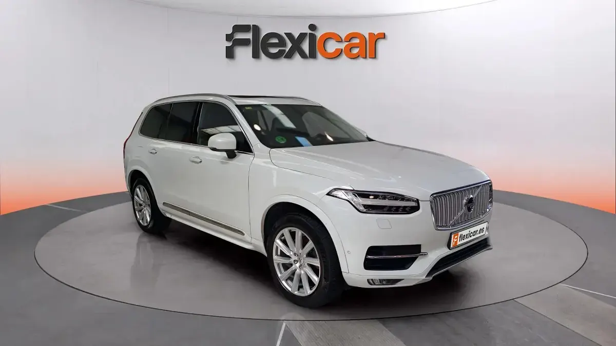 Käytetty Volvo XC90 Inscription 235 HP (172 kW) 2016 Katumaasturi