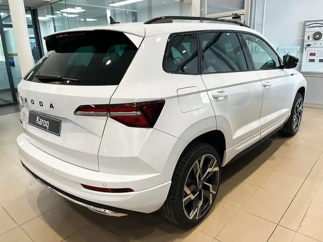 Nuevo Skoda Karoq SportLine 150 CV (110 kW) 2026 Blanco SUV