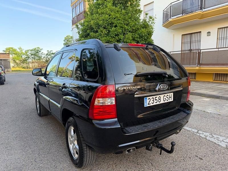 Usado Kia Sportage Active 140 CV (102 kW) 2009 Negro SUV
