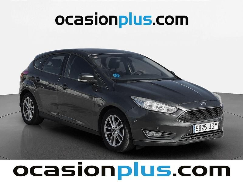 Usado Ford Focus Business Edition 125 CV (91 kW) 2016 Gris Utilitario