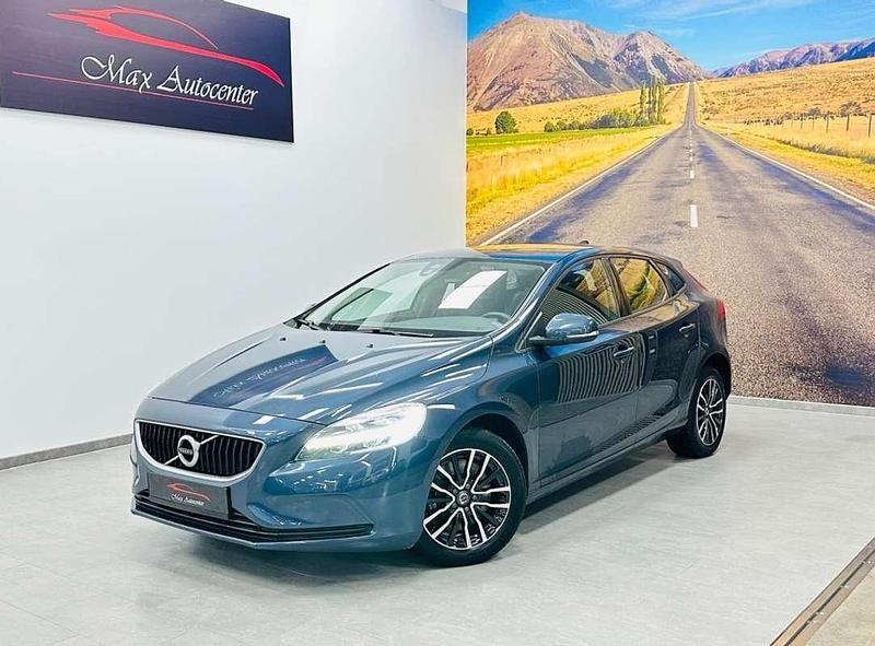 Azul Usado 2019 Volvo V40 Momentum Utilitario | 16.800 € (Precio justo) - Imagen 1/4