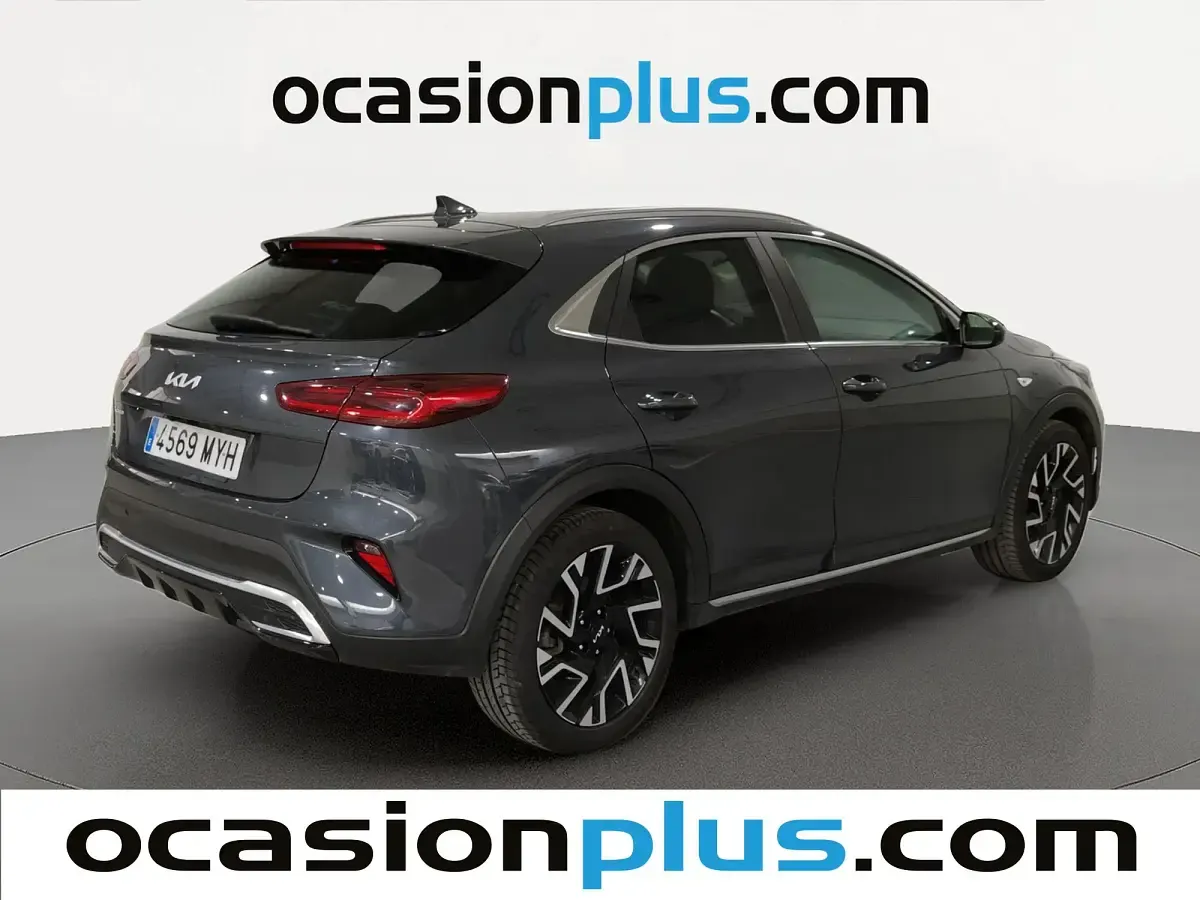 Usado Kia XCeed 101 CV (74 kW) 2025 Negro SUV