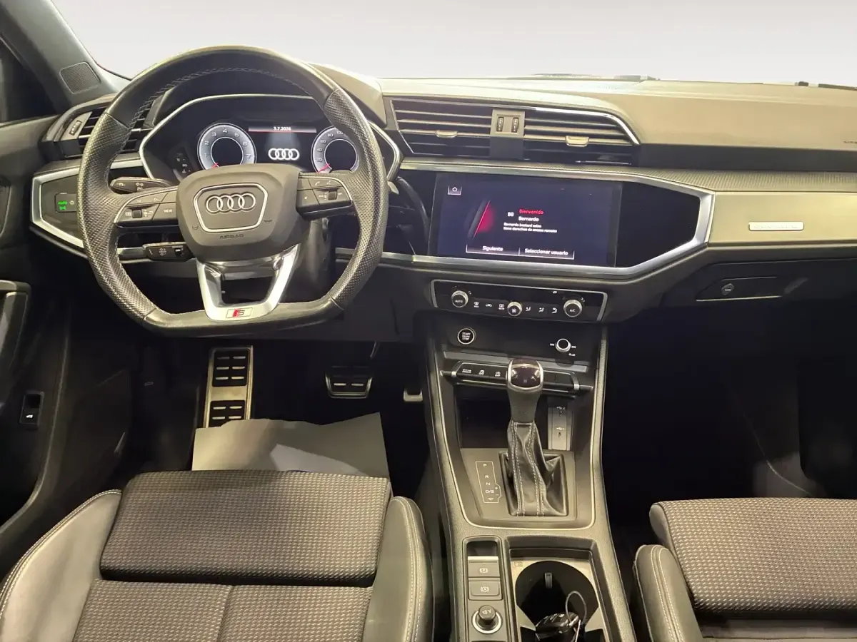 Usado Audi Q3 S-Line 190 CV (139 kW) 2023 Gris/plata SUV