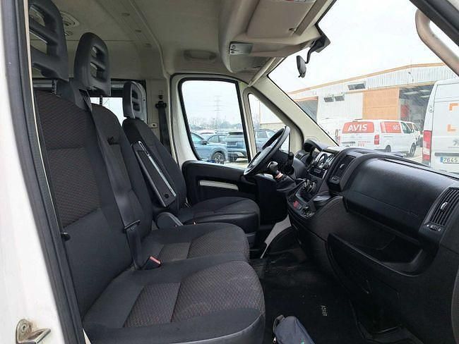 Usado Peugeot Boxer 120 CV (88 kW) 2019 Blanco Van