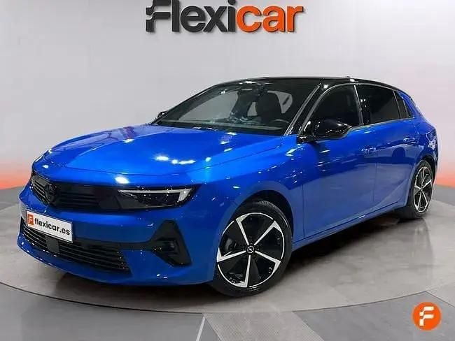 Usado Opel Astra 130 HP (95 kW) 2024 Azul Sedan