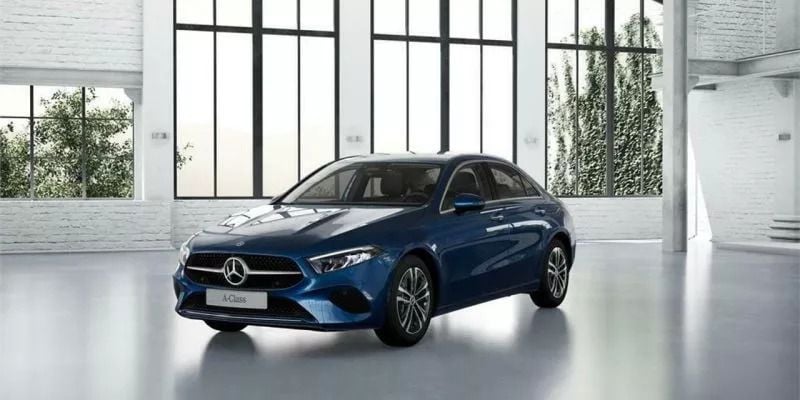 Azul Nuevo 2025 Mercedes A250 Berlina | 43.500 € (Precio justo) - Imagen 1/4