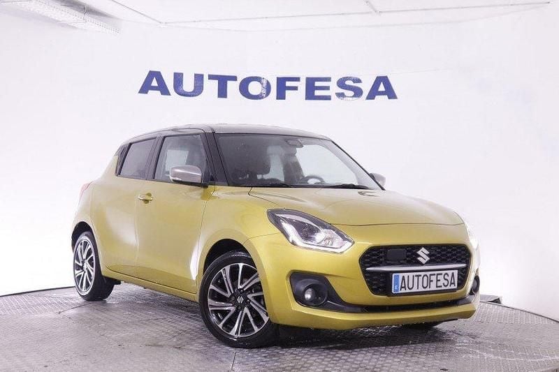 Usado Suzuki Swift 83 CV (61 kW) 2022 Mostaza Utilitario
