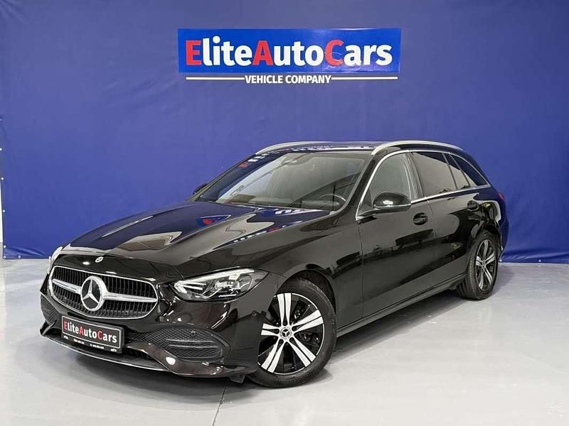 Usado Mercedes C220 200 CV (147 kW) 2022 Negro Familiar