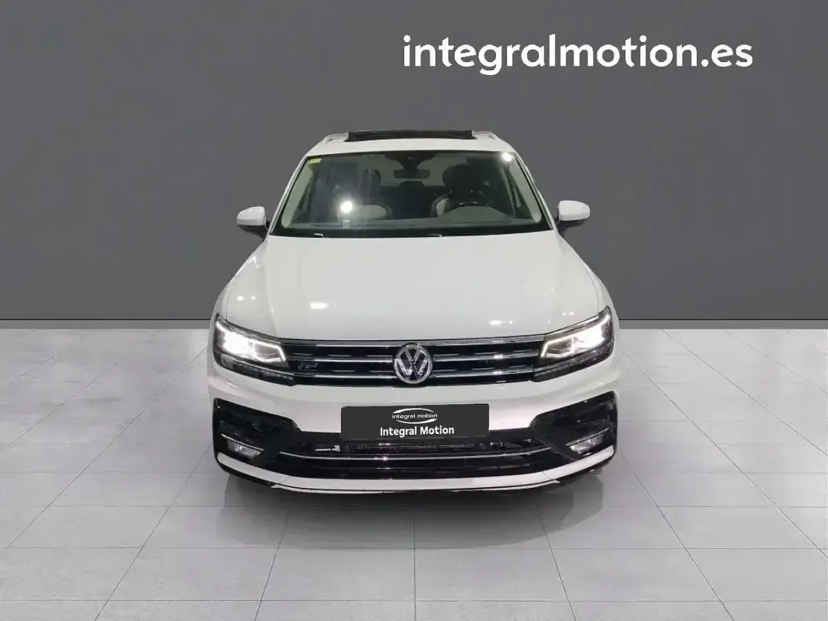 Usado VW Tiguan Sportline 150 CV (110 kW) 2020 Blanco SUV