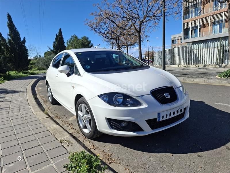 Käytetty Seat Leon Copa 105 HP (77 kW) 2012 Valkoinen Sedan