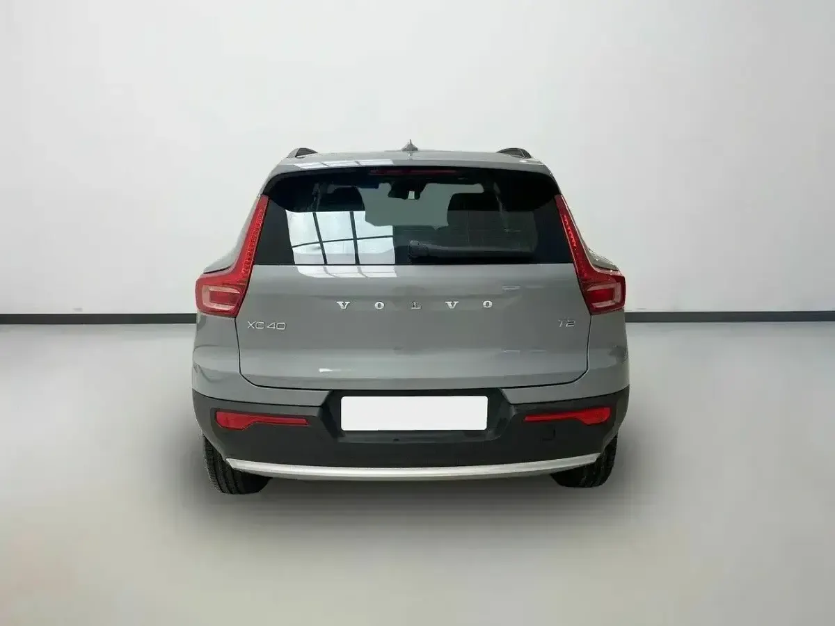 Nuevo Volvo XC40 163 CV (119 kW) 2025 Gris SUV