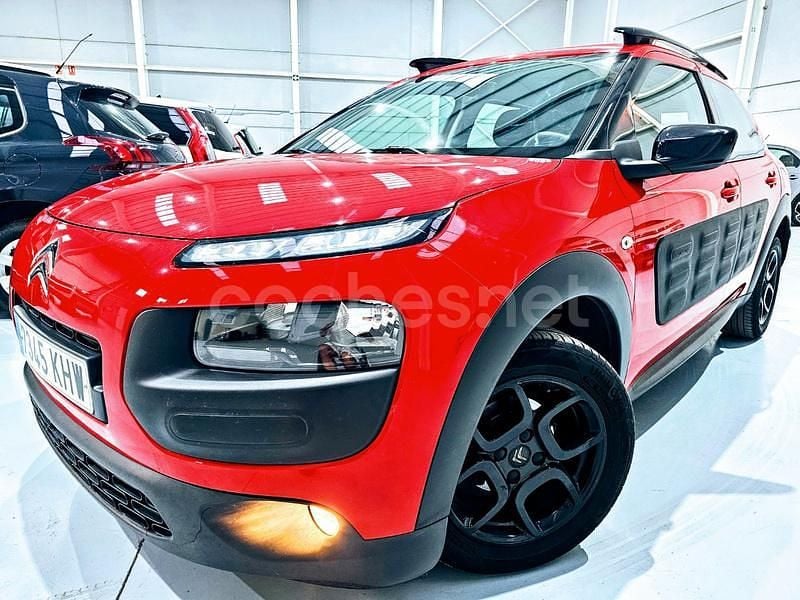 Rojo Usado 2018 Citroën C4 Feel Berlina | 6990 € (Buen precio) - Imagen 1/4