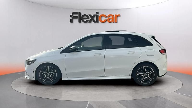 Usado Mercedes B200 150 CV (110 kW) 2020 Blanco Monovolumen