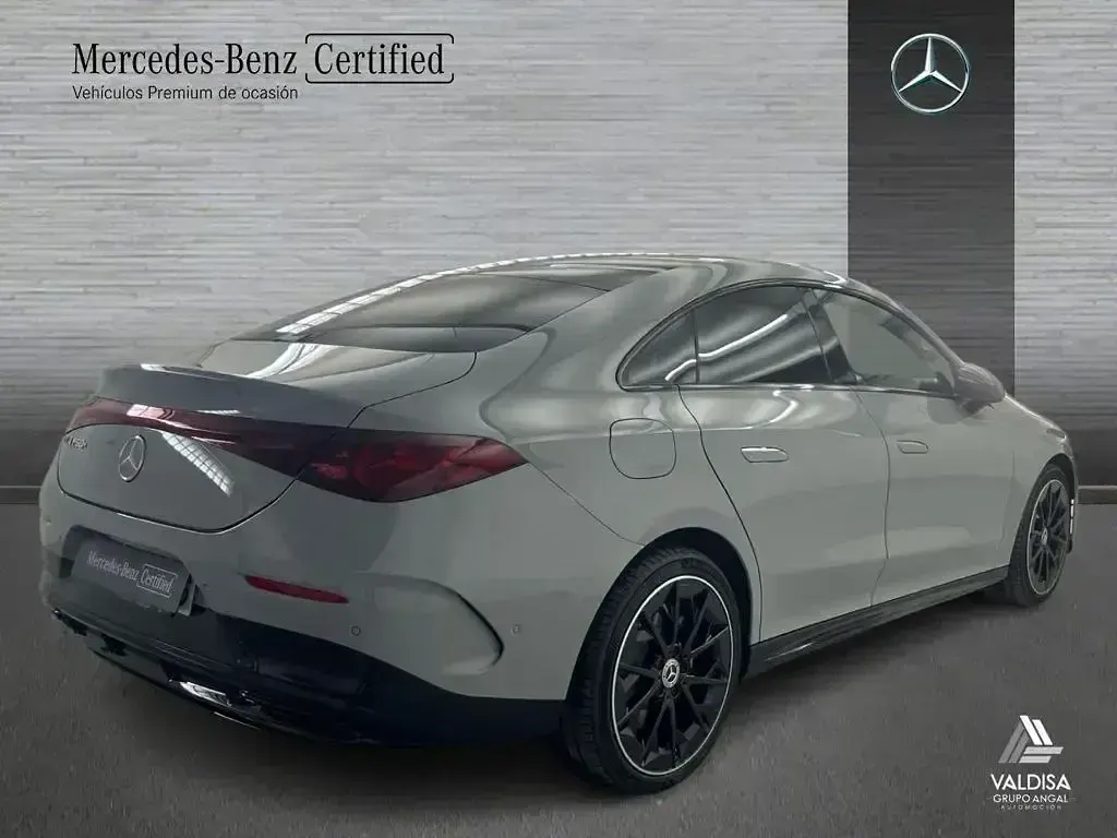 Usado Mercedes CLA 250+ 200 kW (272 CV) 2026 Gris Berlina