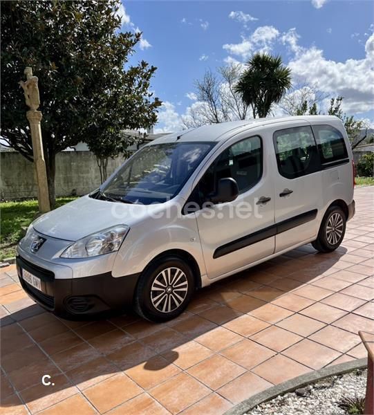 Etiqueta c (verde) Usado 2009 Peugeot Partner Tepee Outdoor Monovolumen | 7400 € (Precio justo) - Imagen 1/4