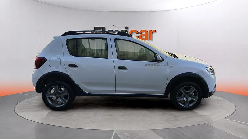 Occasion Dacia Sandero Comfort 90 PK (66 kW) 2019 Wit Sedan