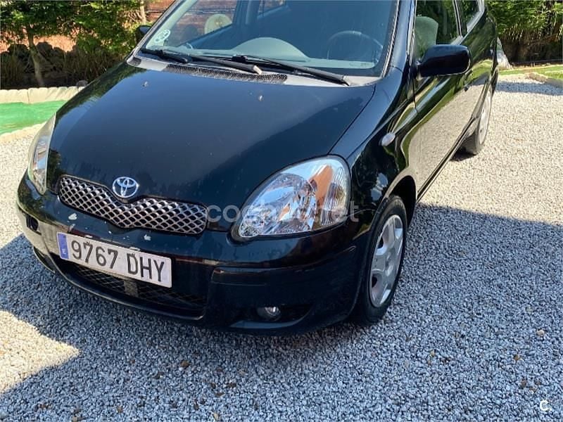 Negro Usado 2005 Toyota Yaris Luna Berlina | 2600 € (Precio justo) - Imagen 1/4