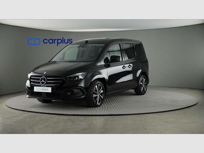 Negro Usado 2024 Mercedes 180 Berlina | 29.890 € (Precio justo) - Imagen 1/4