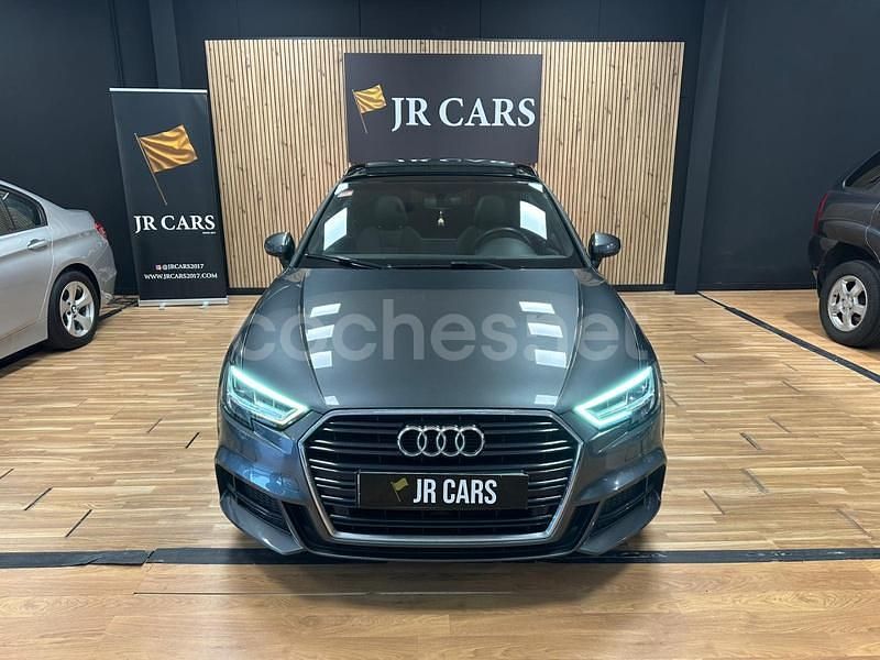 Usado Audi A3 S-Line 116 CV (85 kW) 2019 Gris / plata Berlina