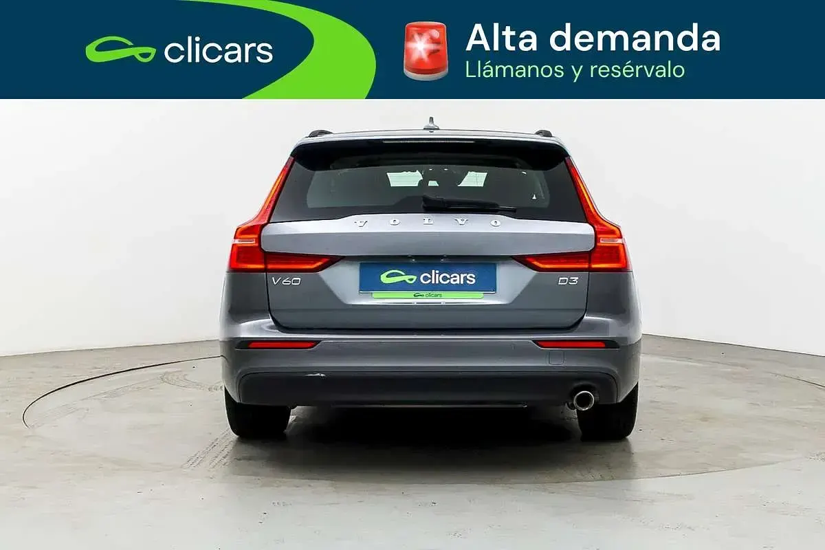Usado Volvo V60 Momentum 150 CV (110 kW) 2019 Plateado Familiar