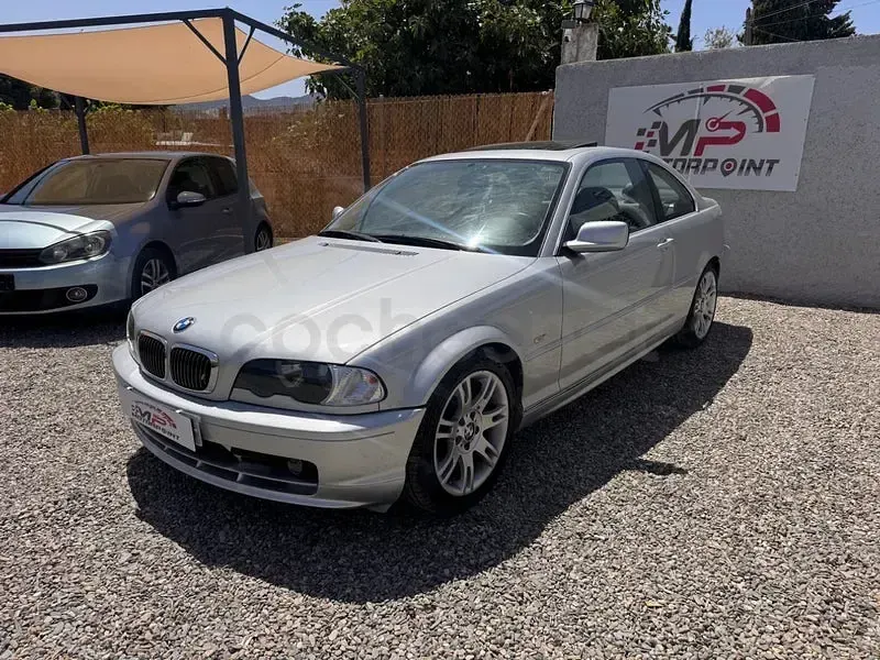 Usado BMW 325 192 CV (141 kW) 2000 Gris / plata Coupe