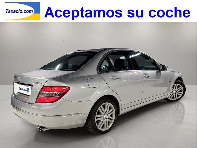 Usado Mercedes C300 Avantgarde 231 CV (169 kW) 2009 Gris / plata Berlina