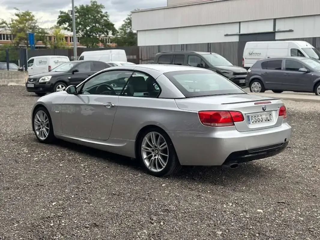 Usado BMW 320 Cabriolet 170 CV (125 kW) 2009 Gris Descapotable