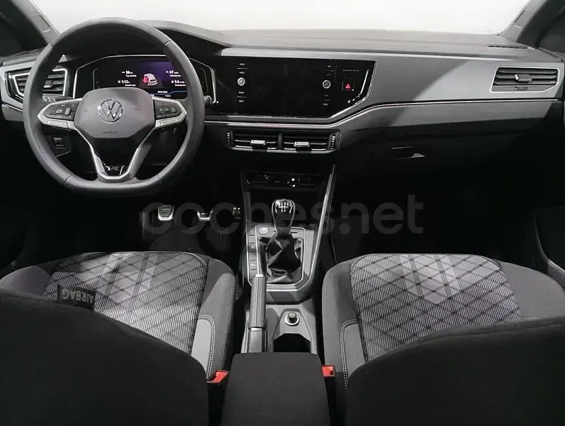 Usado VW Polo R-line 95 CV (69 kW) 2026 Blanco Utilitario