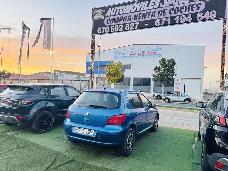 Usado Peugeot 307 109 CV (80 kW) 2005 Azul Utilitario
