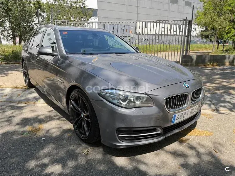 Käytetty BMW 520 Efficient Dynamics 190 HP (139 kW) 2017 Harmaa Farmari