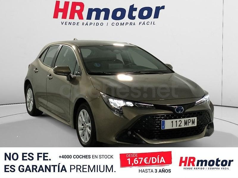 Usado Toyota Corolla Active 140 CV (102 kW) 2024 Blanco Berlina