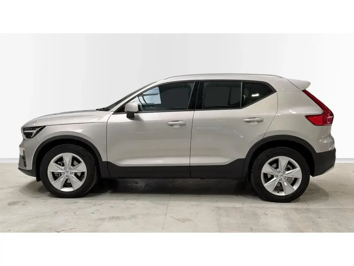 Usado Volvo XC40 Core 197 CV (144 kW) 2024 Gris SUV