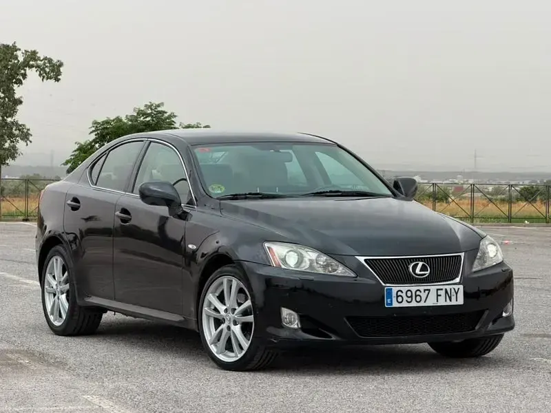 Usado Lexus IS220d 177 CV (130 kW) 2007 Negro Berlina