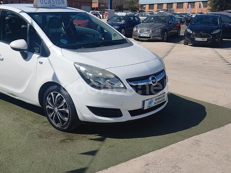 Blanco Usado 2014 Opel Meriva Selective Monovolumen | 5999 € (Precio justo) - Imagen 1/4