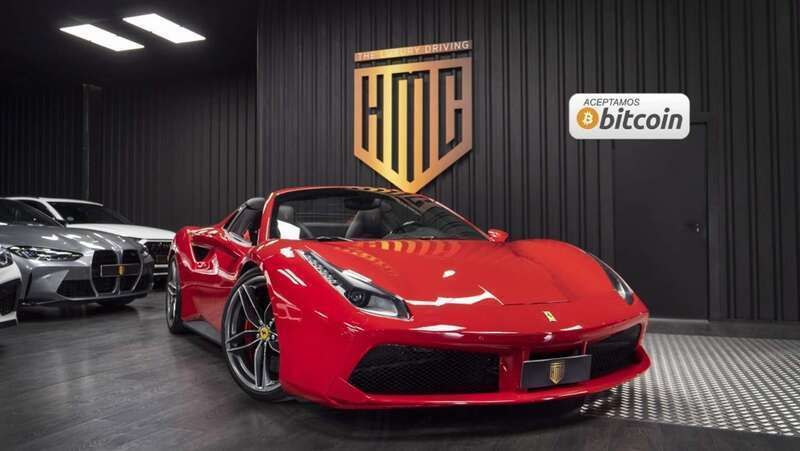 Rojo Usado 2016 Ferrari 488 Descapotable | 240.000 € (Un poco caro) - Imagen 1/4