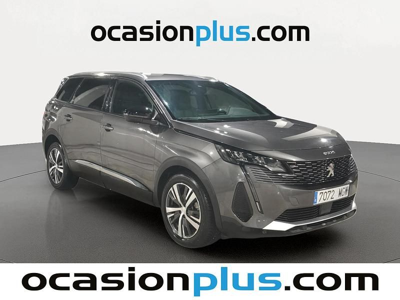 Usado Peugeot 5008 Allure 130 CV (95 kW) 2023 Gris SUV