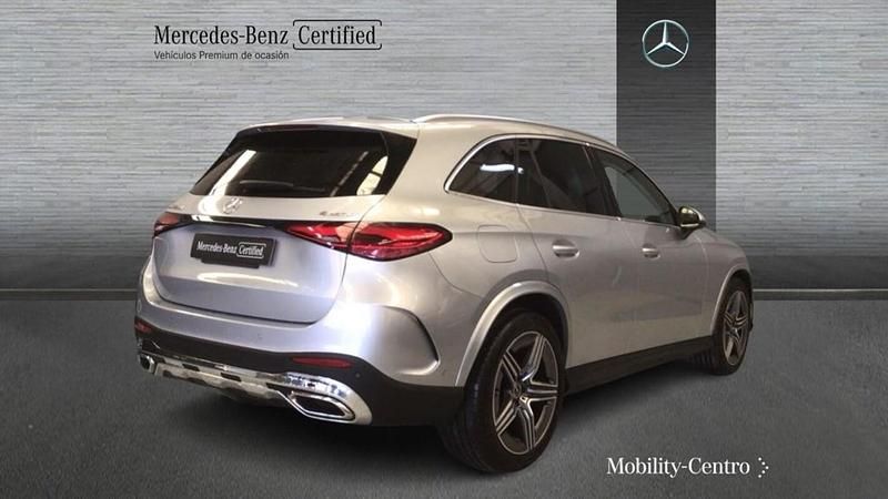 Usado Mercedes GLC220 AMG line 197 CV (144 kW) 2024 Hightechsilber metallic