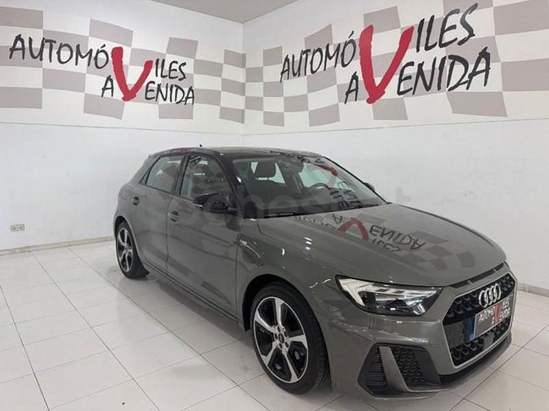 Usado Audi A1 Sportback S-Line 110 CV (80 kW) 2021 Gris / plata Utilitario
