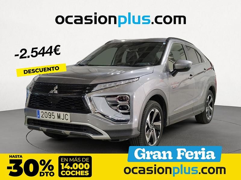 Gris / plata Usado 2023 Mitsubishi Eclipse Cross SUV | 27.490 € (Un poco caro) - Imagen 1/4