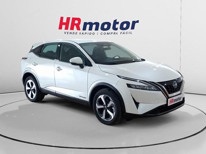 Blanco Usado 2023 Nissan Qashqai Acenta SUV | 24.590 € (Super precio) - Imagen 1/4