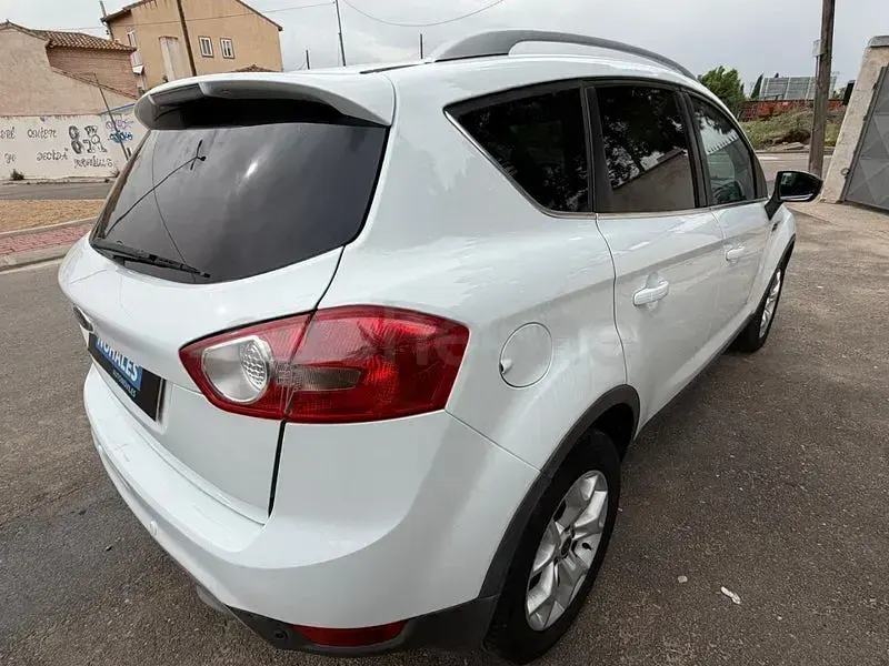 Usado Ford Kuga Titanium 140 CV (102 kW) 2010 Blanco SUV