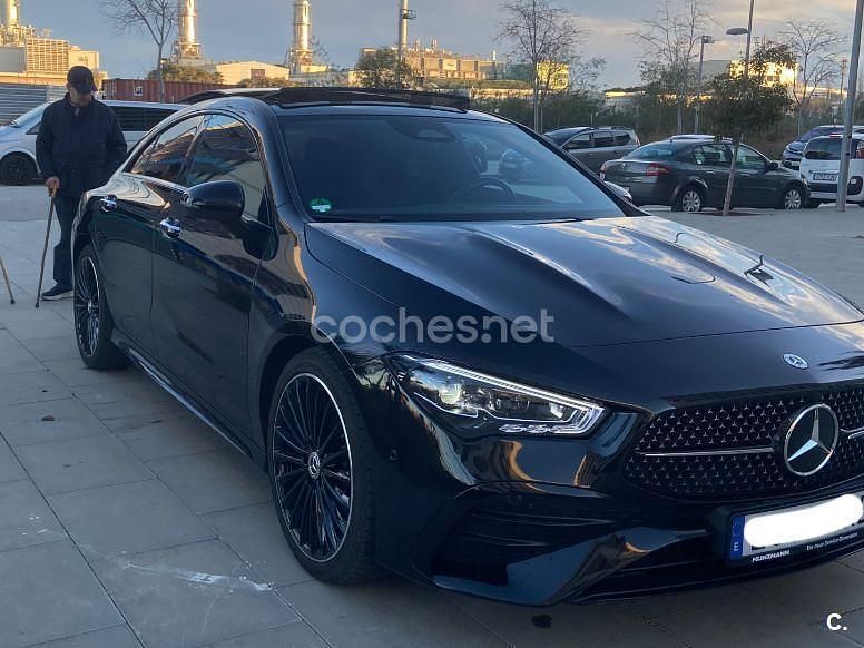 Usado Mercedes CLA220 190 CV (139 kW) 2023 Negro Berlina