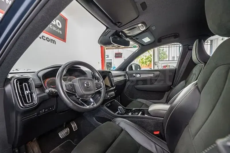 Gebraucht Volvo XC40 Plus 262 PS (192 kW) 2022 Blau SUV