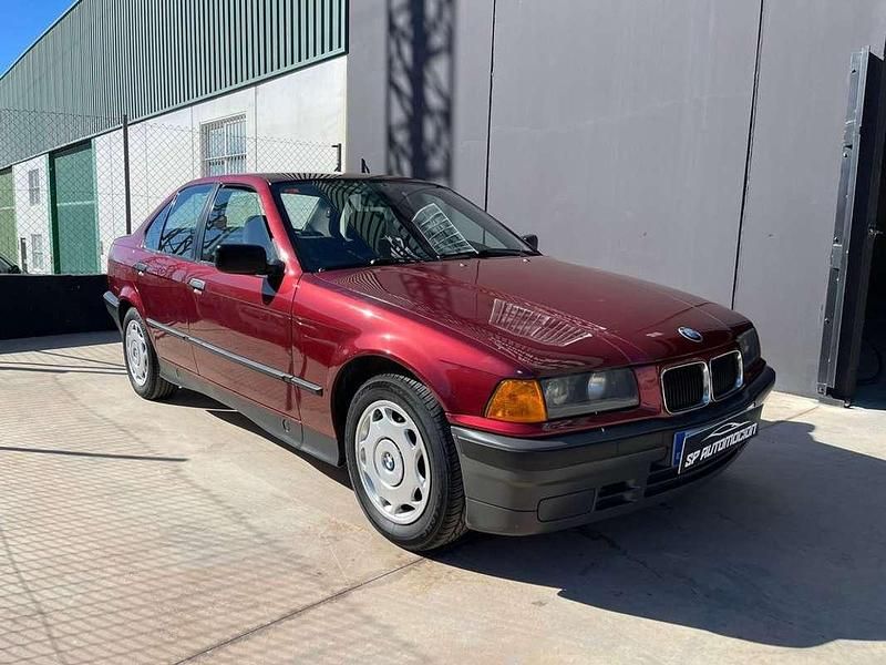 Usado BMW 318 Comfort Edition 113 CV (83 kW) 1995 Burdeos Berlina