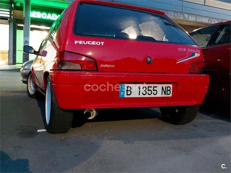 Usado Peugeot 106 75 CV (55 kW) 1992 Rojo Utilitario