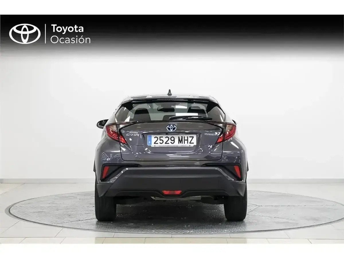 Usado Toyota C-HR Advance 122 CV (89 kW) 2023 Gris SUV