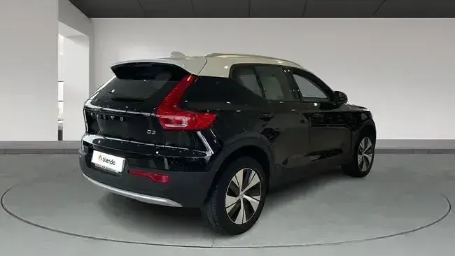 Usado Volvo XC40 150 CV (110 kW) 2019 Negro SUV